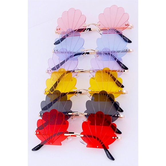 Blush Pink Seashell Sunglasses - Picture 2 of 3